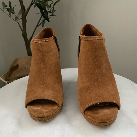 BCBGenteration Karlyn Suede Cognac Peep Toe Wedge Booties - Size 7 - Picture 3 of 6